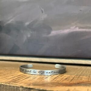 Engraved Inspirational Gift Bracelet: inscribed "let food be thy medicine"